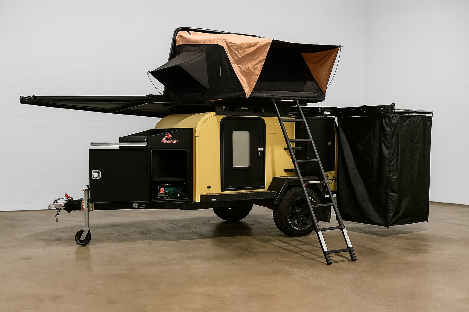 4KAMP con carpa superior desplegada y toldo, vista lateral
