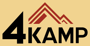 Logo 4KAMP sobre fondo camel